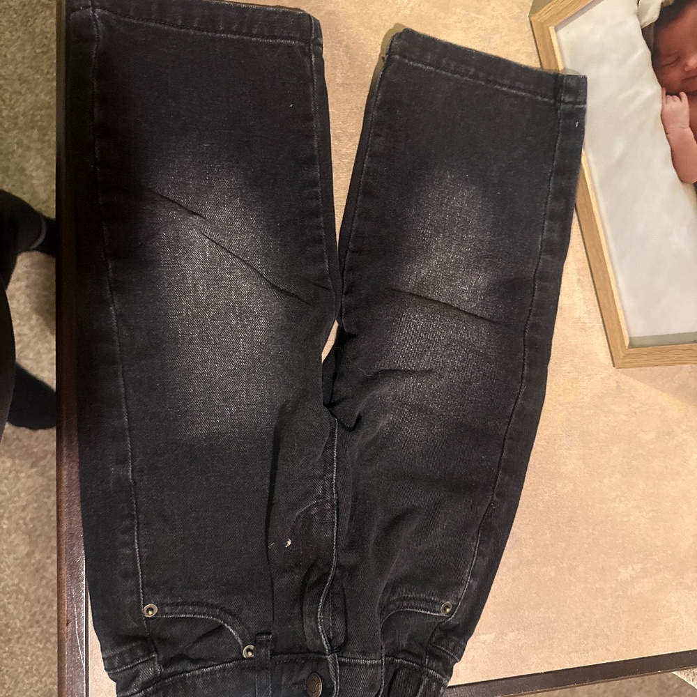 Black distressed jeans